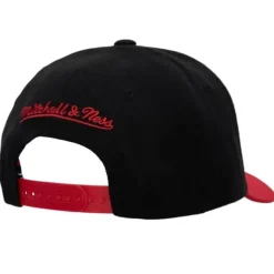 Mitchell & Ness Snapback-8 Bit Xl Classic Red Chicago Bulls