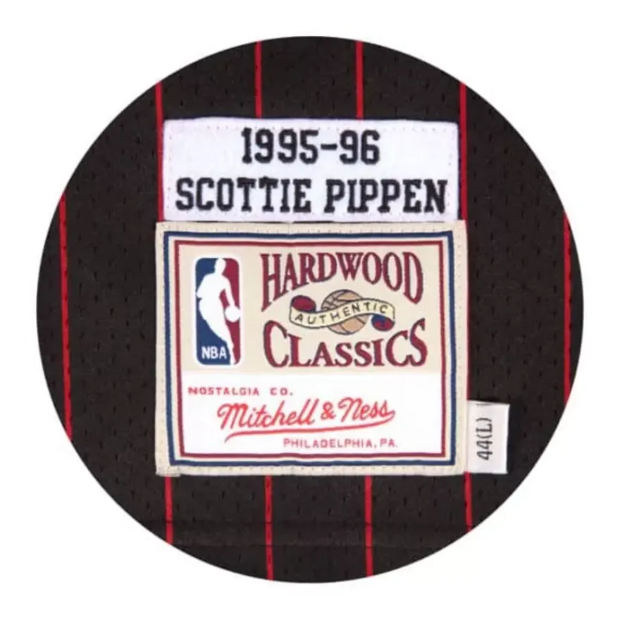 Mitchell & Ness Nba Authentic-Authentic Scottie Pippen Chicago Bulls 1995-96 Jersey