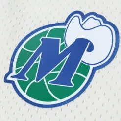 Mitchell & Ness Shorts-Cream Swingman Shorts Dallas Mavericks 1998