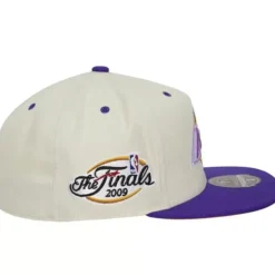 Mitchell & Ness Fitted-Cream Team Fitted Hwc Hat Los Angeles Lakers