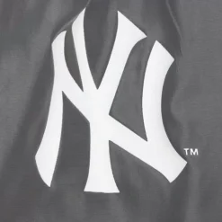 Mitchell & Ness Shorts-Insignia Shorts New York Yankees