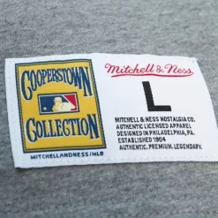 Mitchell & Ness T-Shirts & Tops-Legends S/S Tee Brooklyn Dodgers Jackie Robinson