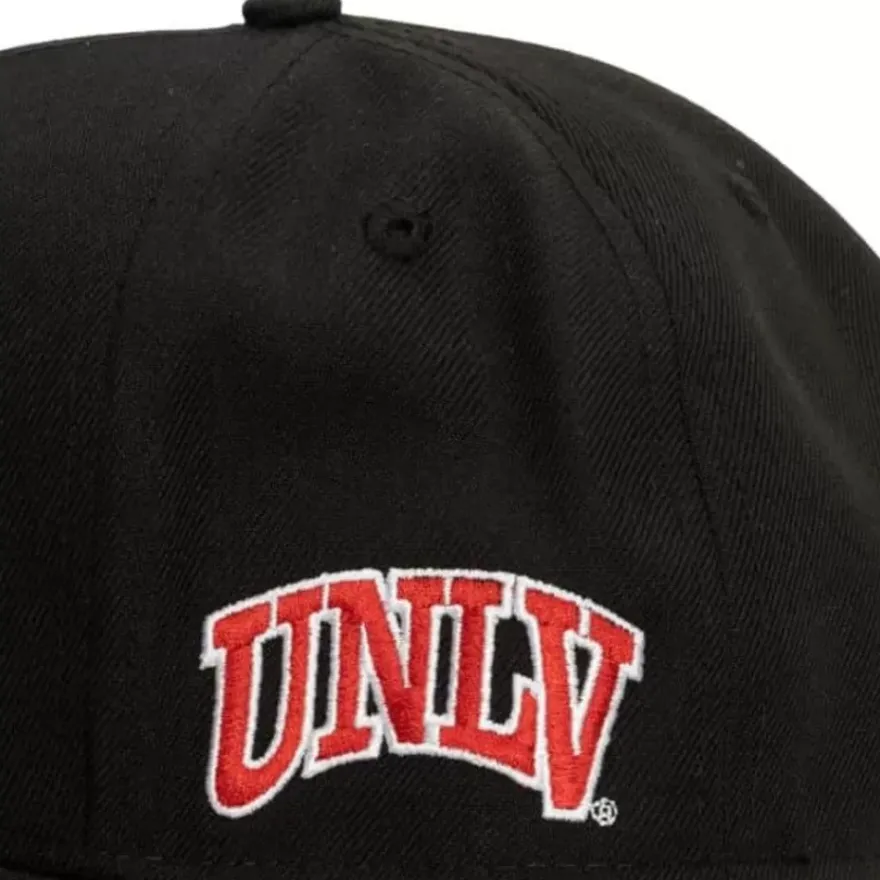 Mitchell & Ness Fitted-Lifestyle Fitted Hat Unlv