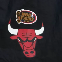 Mitchell & Ness Shorts-Nylon Utility Shorts Chicago Bulls