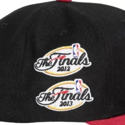 Mitchell & Ness Snapback-Patched Up Snapback Miami Heat