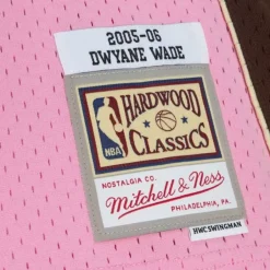 Mitchell & Ness Nba Swingman-Pink Sugar Bacon Swingman Jersey Miami Heat 2005-06 Dwyane Wade
