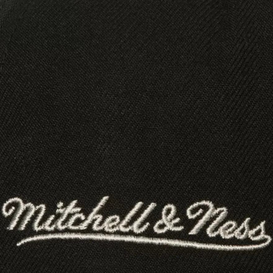 Mitchell & Ness Fitted-Side Patch Fitted Los Angeles Kings