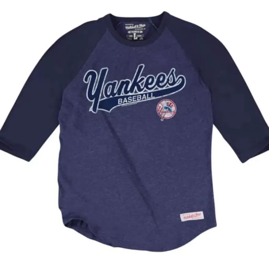 Mitchell & Ness T-Shirts & Tops-Tail Sweeper Raglan New York Yankees